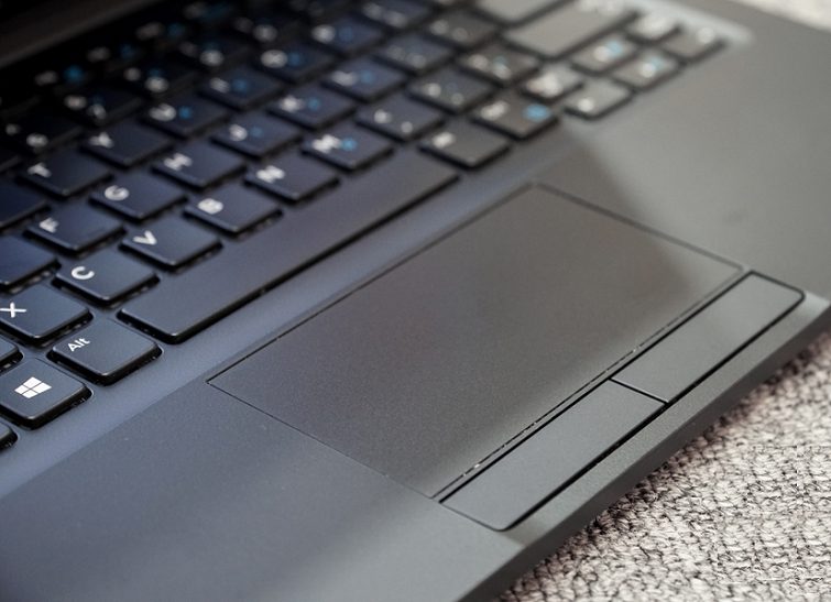 Touchpad cho cảm giác trơn mịn