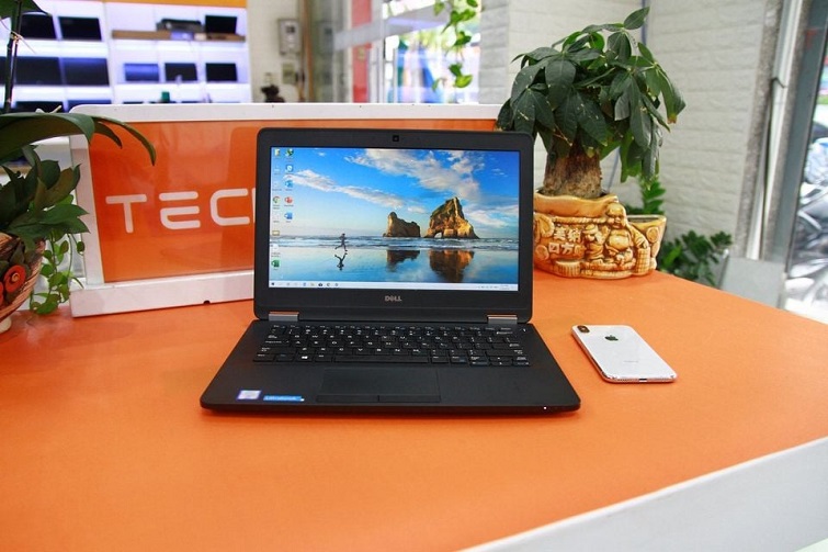 Dell latitude E7270