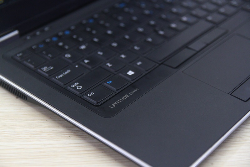 dell-latitude-e7440