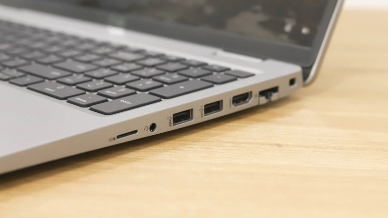 Cạnh phải laptop Dell Latitude e5540 2023 Cạnh phải laptop Dell Latitude e5540 2023