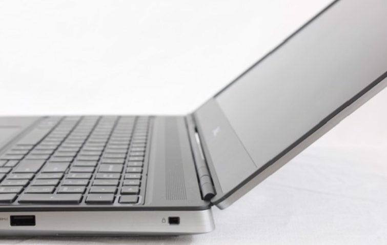 Dell Precision 7550 sở hữu thiết kế rất hài hòa và bắt mắt