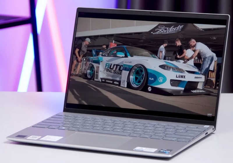 Dell Vostro 5320. Core i5-1240p/メモリ8gb New Dell Vostro 5320 i5-1240P 8GB 256GB SSD 1920x1080 Titan