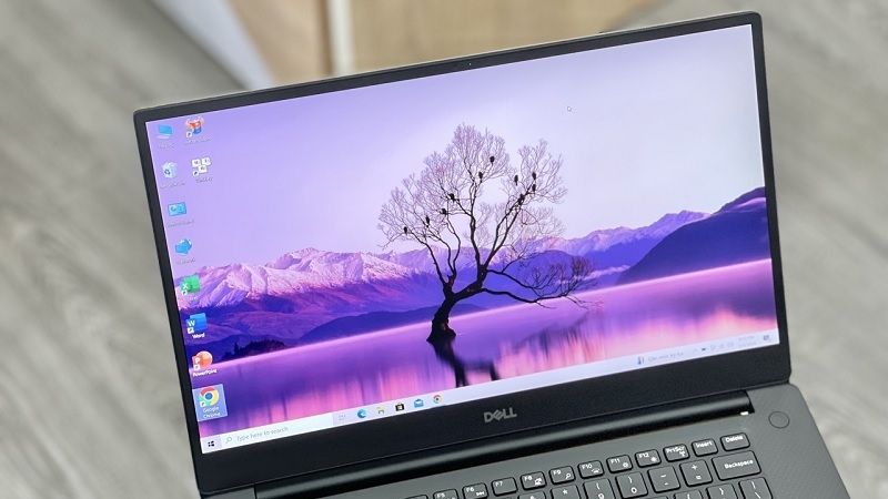Dell XPS 7590
