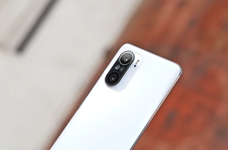 Nguyên nhân dẫn đến tình trạng hỏng camera Xiaomi Redmi K40 Pro là gì?
