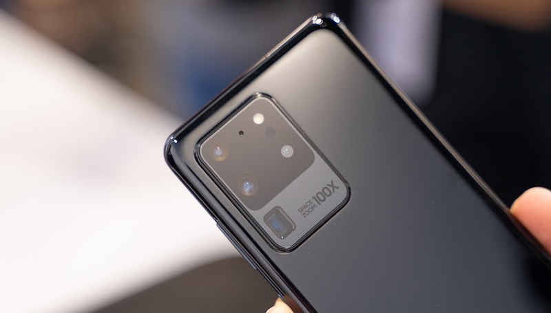 Những ưu điểm, nhược điểm của điện thoại zoom 100x là gì?