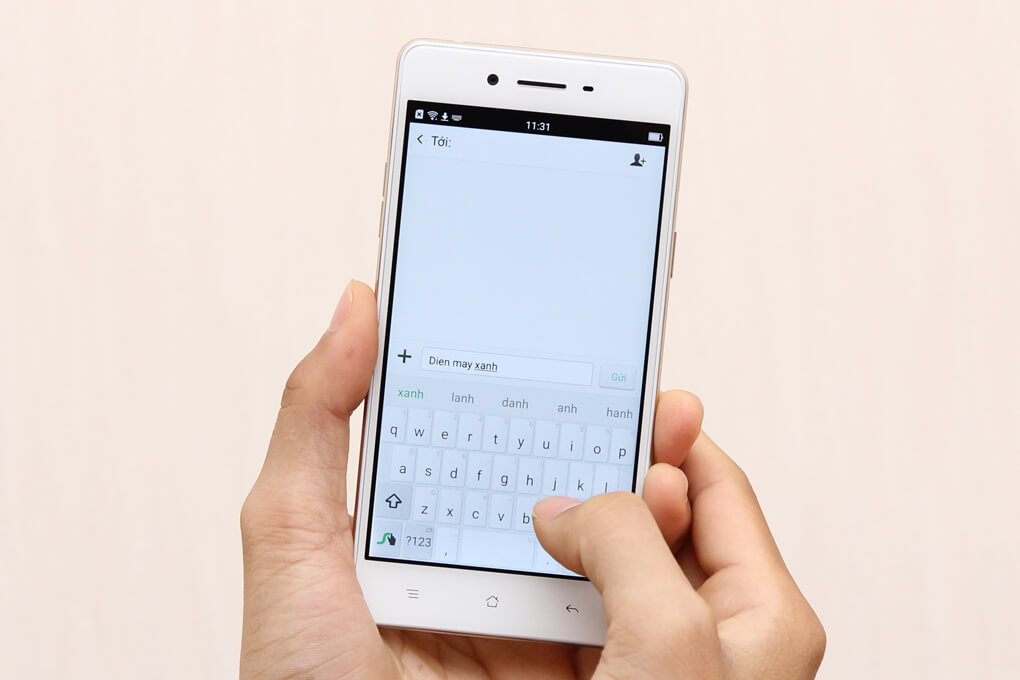 Điện thoại Oppo F1 với thiết kế đẹp mắt