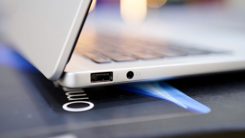 HP OmniBook 7 14-FS0021TU (2025)