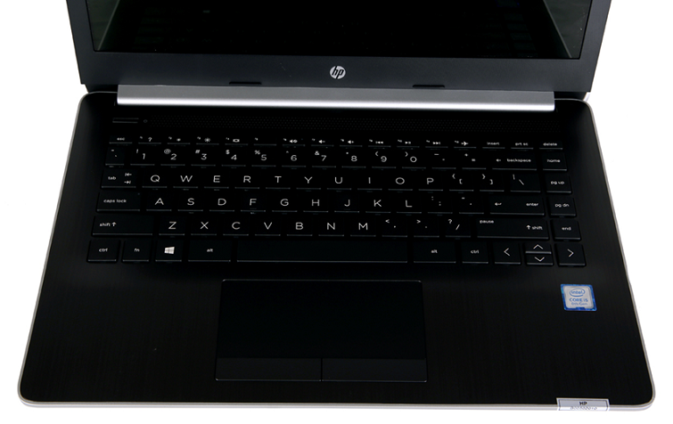 Bàn phím khá lớn, có độ nảy tốt