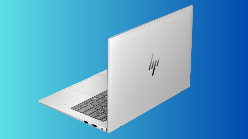 RAM tới 64 GB và SSD PCIe Gen 5: cấu hình rộng cho người dùng nặng