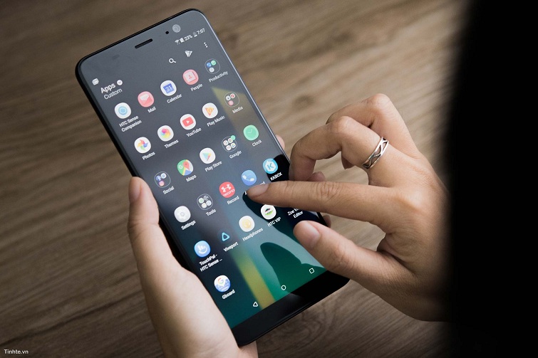 Thay camera HTC U12+ Đà Nẵng