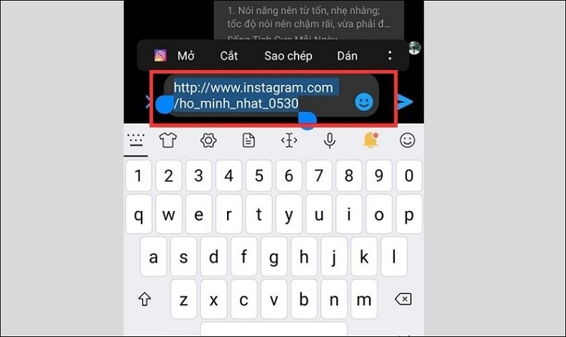 Chèn đường link sau đây vào trước tên người dùng