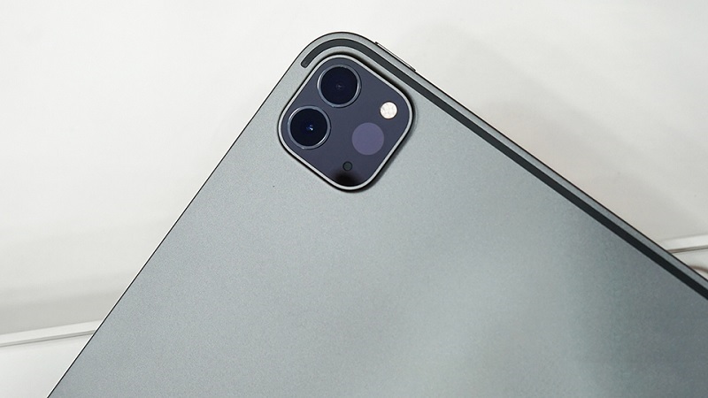 Camera có góc nhìn rộng, quay video “đỉnh cao”