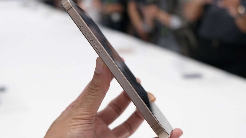 iPhone 16 Pro Max iPhone 16 Pro Max