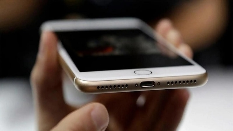 Tại sao iPhone không nghe được loa trong?