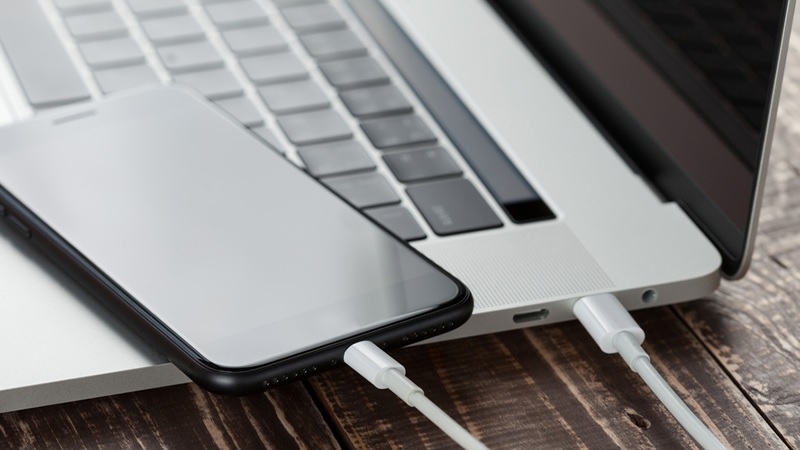 Kết nối iPhone với iTunes lần đầu bước 1 Kết nối iPhone với iTunes lần đầu bước 1