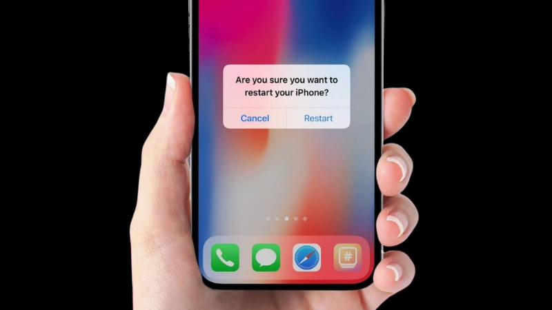 Khởi động lại iPhone