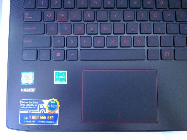 Touchpad được hỗ trợ đa điểm có kích cỡ lớn 95 x 65 mm