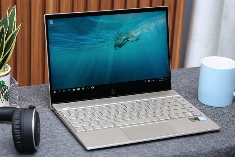 Laptop HP Envy 13 ba1027TU i5