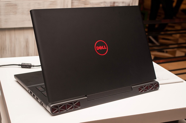 Dell Inspiron 7567
