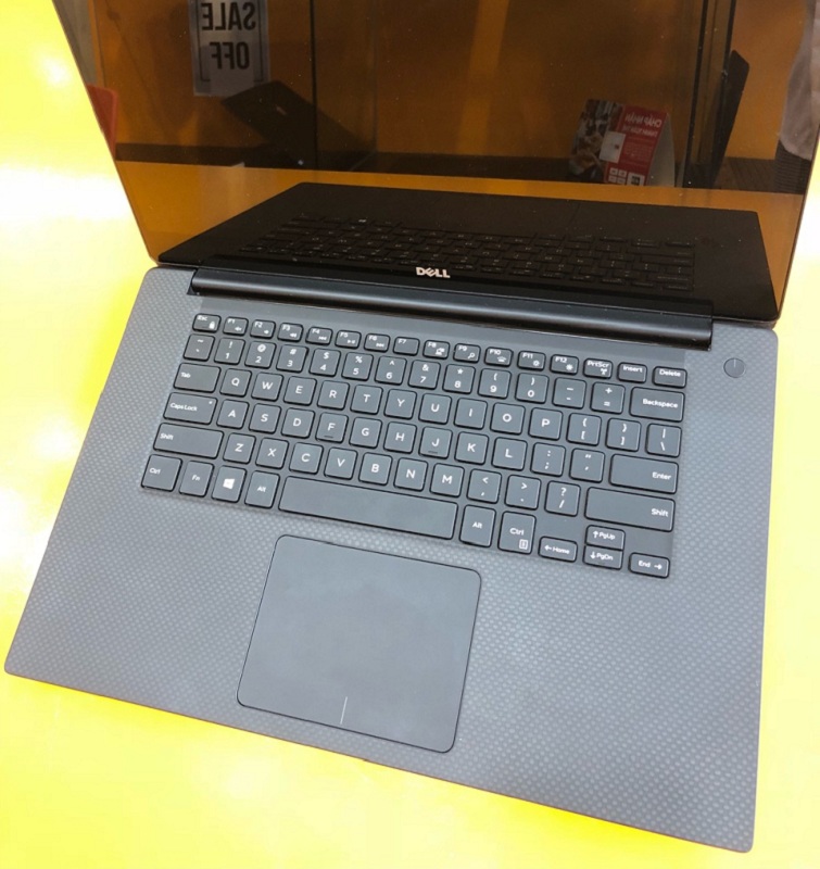 Bàn phím được thiết kế dạng đảo nổi Chicklet