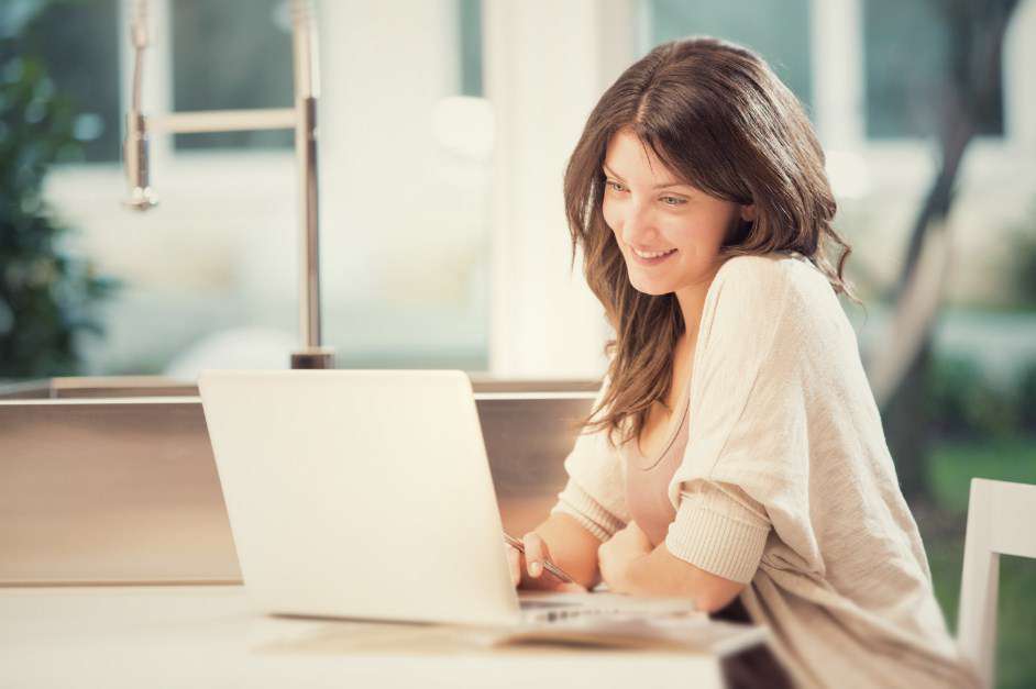 laptop đẹp cho nữ giới