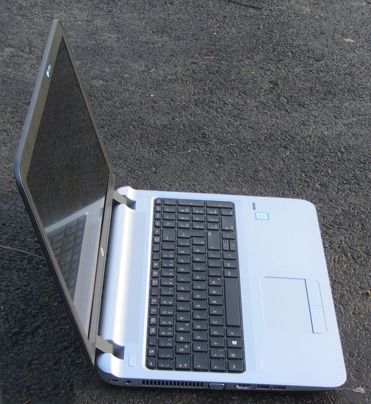 HP Probook 450 G3 mang trong mình một thiết kế mỏng nhẹ,tối giản