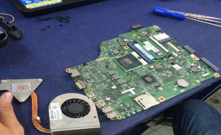 laptop sập nguồn do chipset vga
