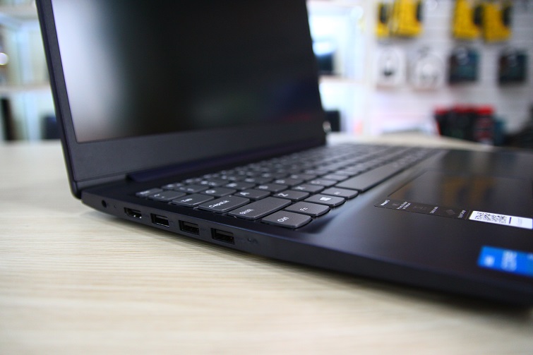 lenovo-ideapad-3-15-itl05