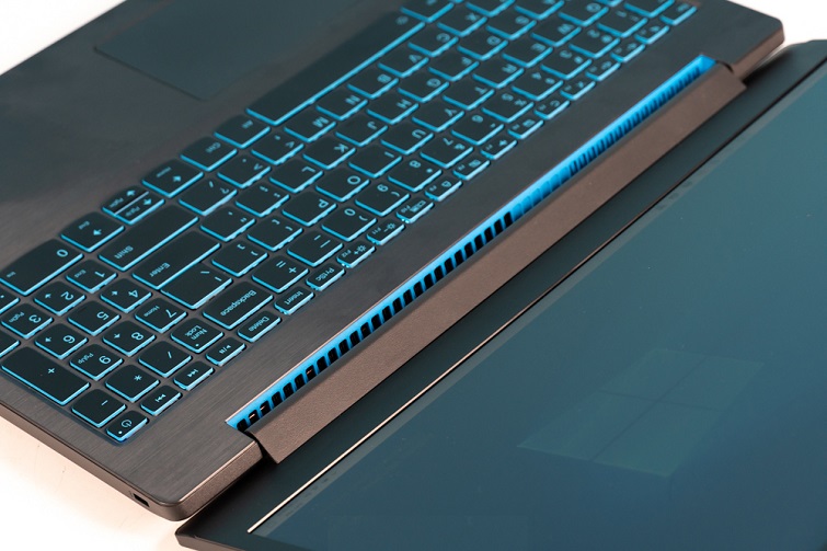 Trải nghiệm gõ phím thuận tay và khá tiện lợi