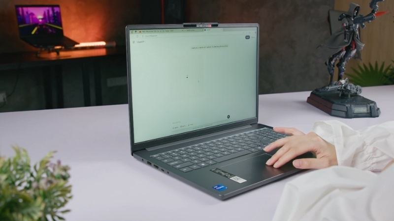 Laptop Lenovo IdeaPad Slim 3 15 2025