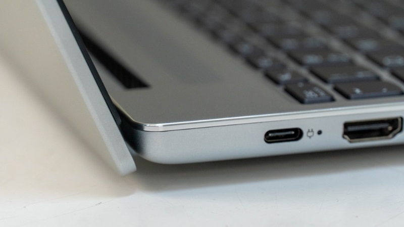 Laptop Lenovo IdeaPad Slim 5 15IRU9 Laptop Lenovo IdeaPad Slim 5 15IRU9