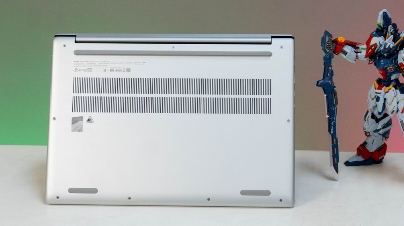 Laptop Lenovo IdeaPad Slim 5 15IRU9 Laptop Lenovo IdeaPad Slim 5 15IRU9