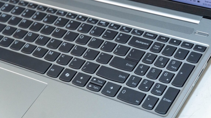 Laptop Lenovo IdeaPad Slim 5 15IRU9 Laptop Lenovo IdeaPad Slim 5 15IRU9