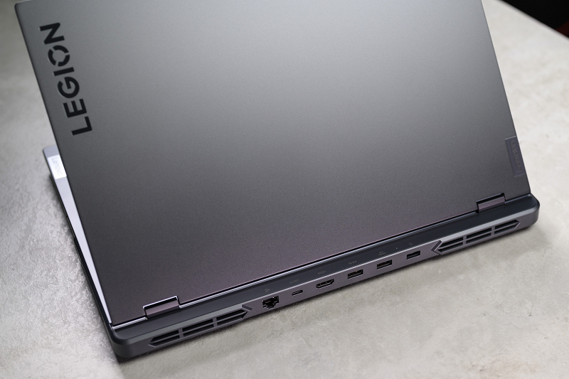 lenovo-legion-pro-5i-gen-8