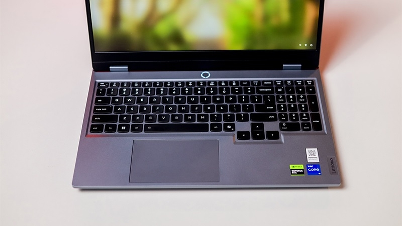 Lenovo LOQ 15IRX10 - Laptop Gaming Tầm Trung Hiệu Năng Vượt Trội 2025