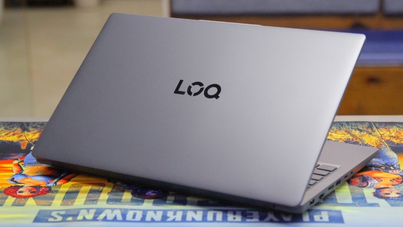 Lenovo LOQ Essential 15IAX9E