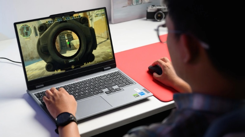 Laptop Lenovo LOQ 15IRX9 Laptop Lenovo LOQ 15IRX9