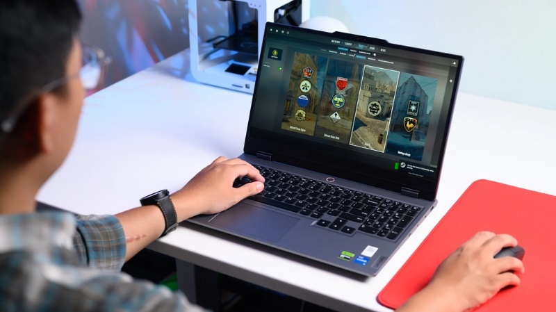 Laptop Lenovo LOQ 15IRX9 Laptop Lenovo LOQ 15IRX9