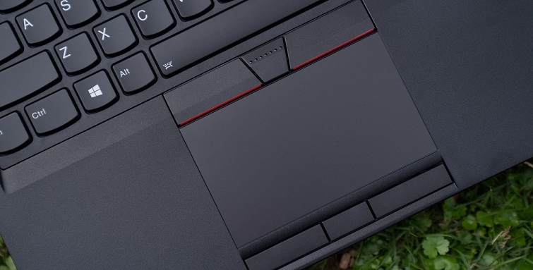 Touchpad có kích cỡ là (3,9 x 2,3) inch