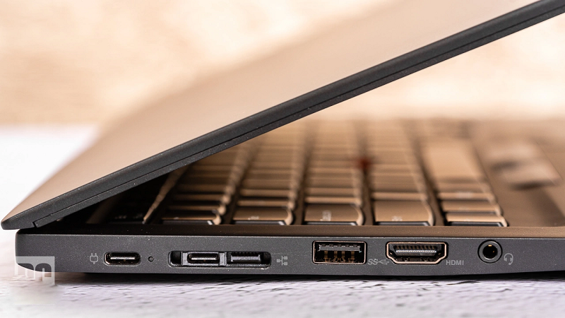 lenovo-thinkpad-t14s-gen-1