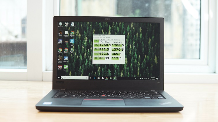 Chất lượng hình ảnh từ màn hình của ThinkPad T480 ở mức tốt