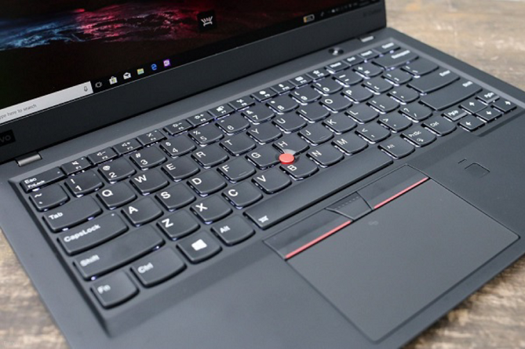 Bàn phím và Touchpad cho cảm giác thoải mái và dễ chịu