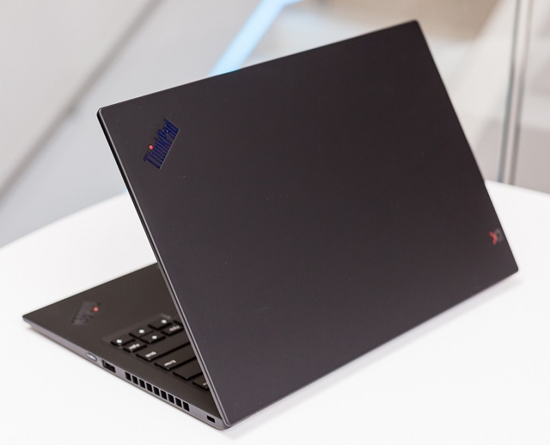 Lenovo ThinkPad X1 Carbon Gen 7