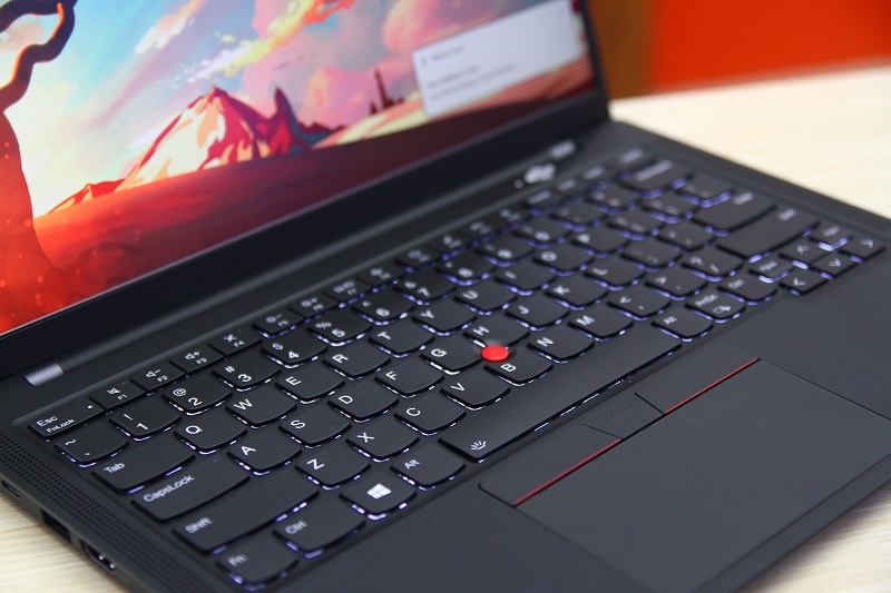 lenovo-thinkpad-x1-carbon-gen-9