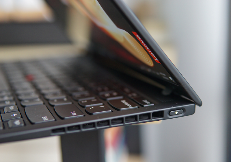 lenovo-thinkpad-x1-nano