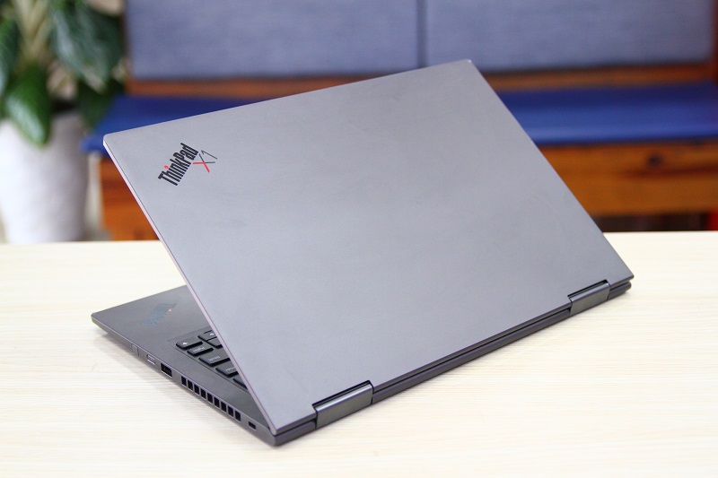 lenovo-thinkpad-x1-yoga-gen-5