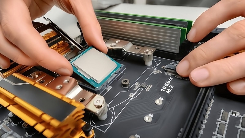 Dấu hiệu hỏng main pc không lên màn hình là gì?