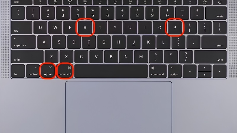 Reset SMC/PRAM bằng cách nhấn tổ hợp phím Option + Command + P + R