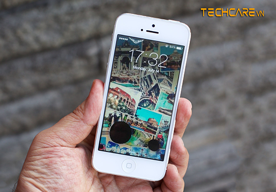 Màn hình iPhone 5 bị chảy mực