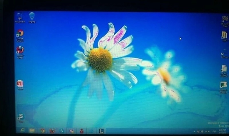 Nguyên nhân dẫn đến tình trạng màn hình máy tính bị kẻ ô vuông